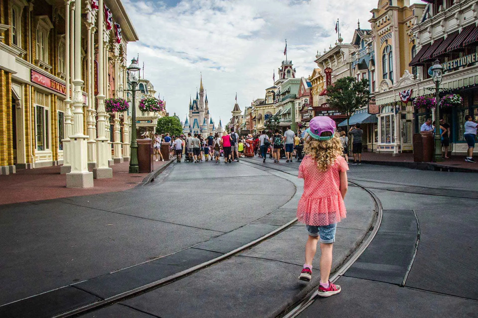Disney Magic Kingdom Tips - Arrive Before Opening Time
