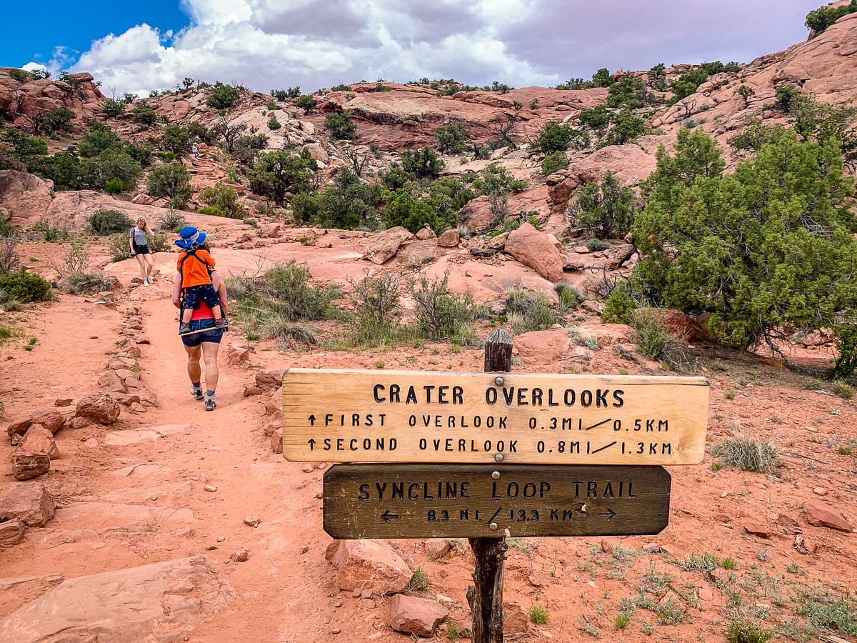 Hiking with kids in Canyonlands Island in the Sky