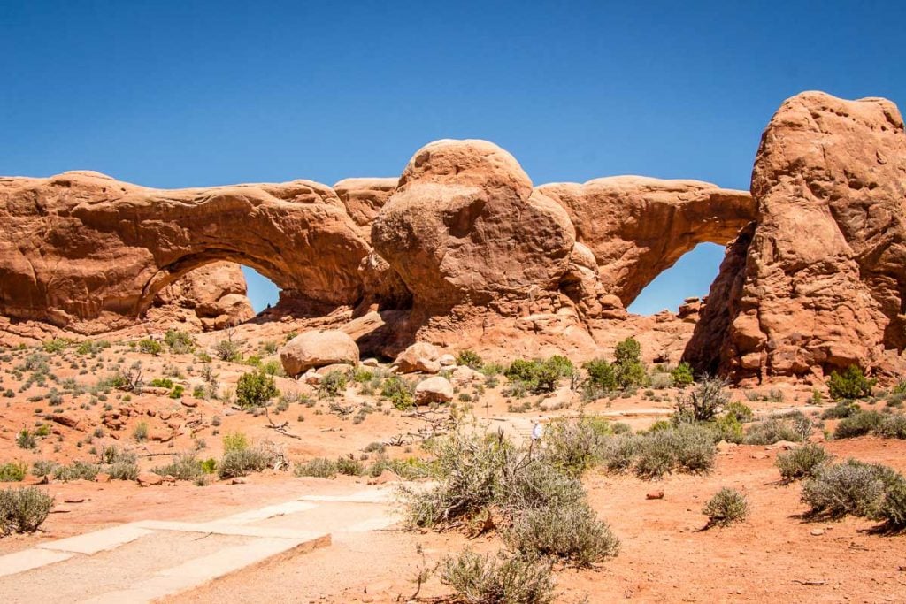 best kid-friendly hikes in Arches National Park - Windows Loop Trail 