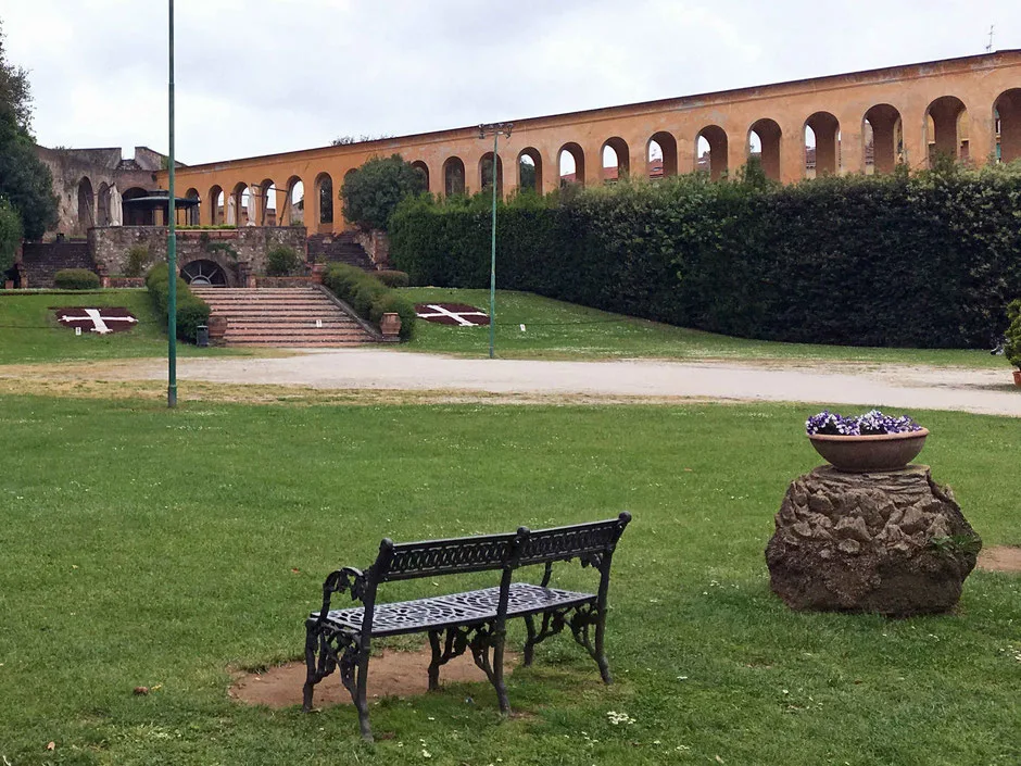 things to do in pisa italy with kids - visit Giardino Scotto park
