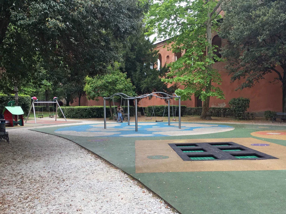 This Pisa playground is in the Giardnio Scotto park - near the Pisa train station