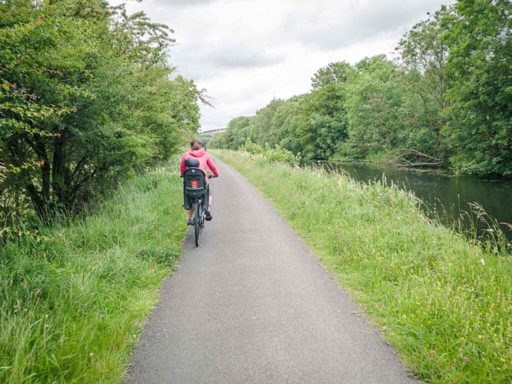 a kid-friendly bike ride near Glasgow is a wonderful family day out