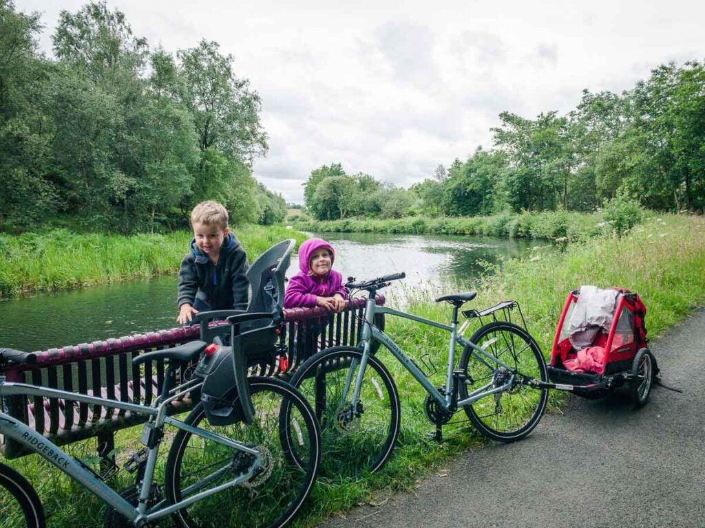 kid-friendly bike rentals in Glasgow, UK