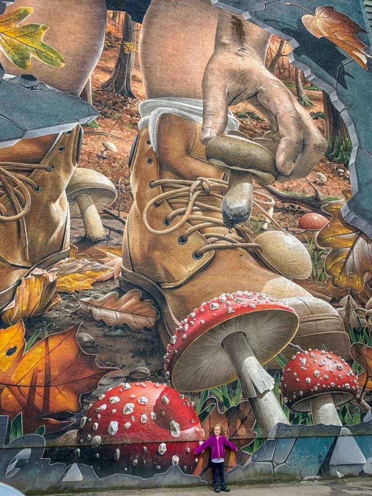 A fun thing to do with kids in Glasgow is look for amazing murals