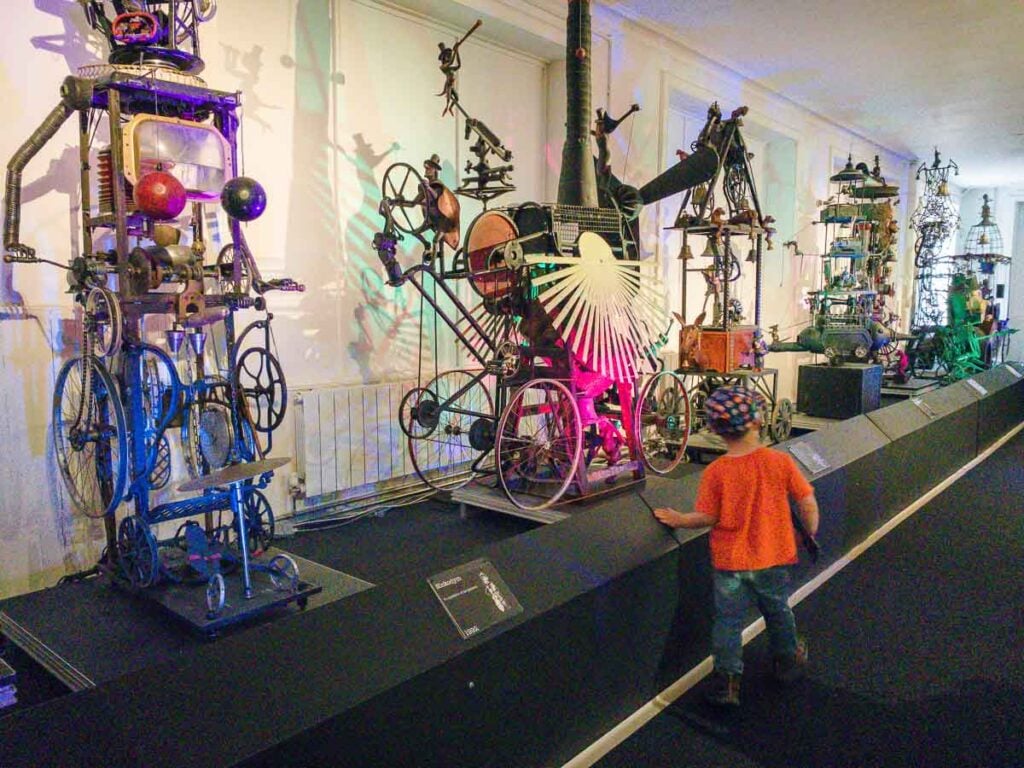 things to do in Glasgow with kids - Sharmanka Kinetic Theatre