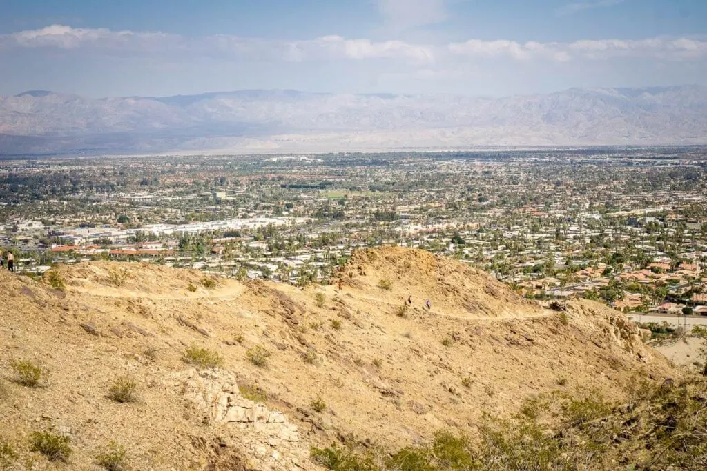 image of hike in palm springs with view of city