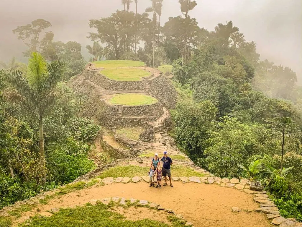 A family with kids at Ciudad Perdida, Colombia