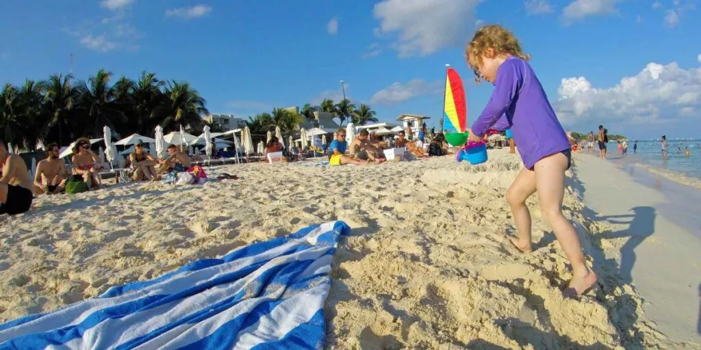 public beaches in playa del carmen with kids