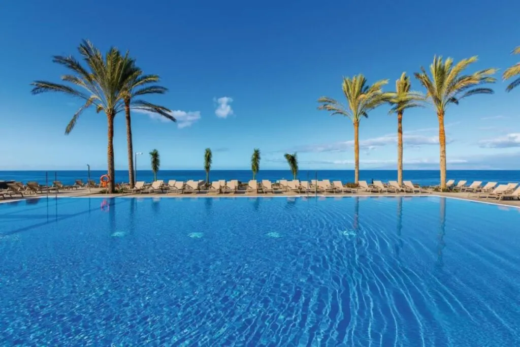 a large, oceanfront swimming pool at the Hotel Riu Buenavista in Tenerife