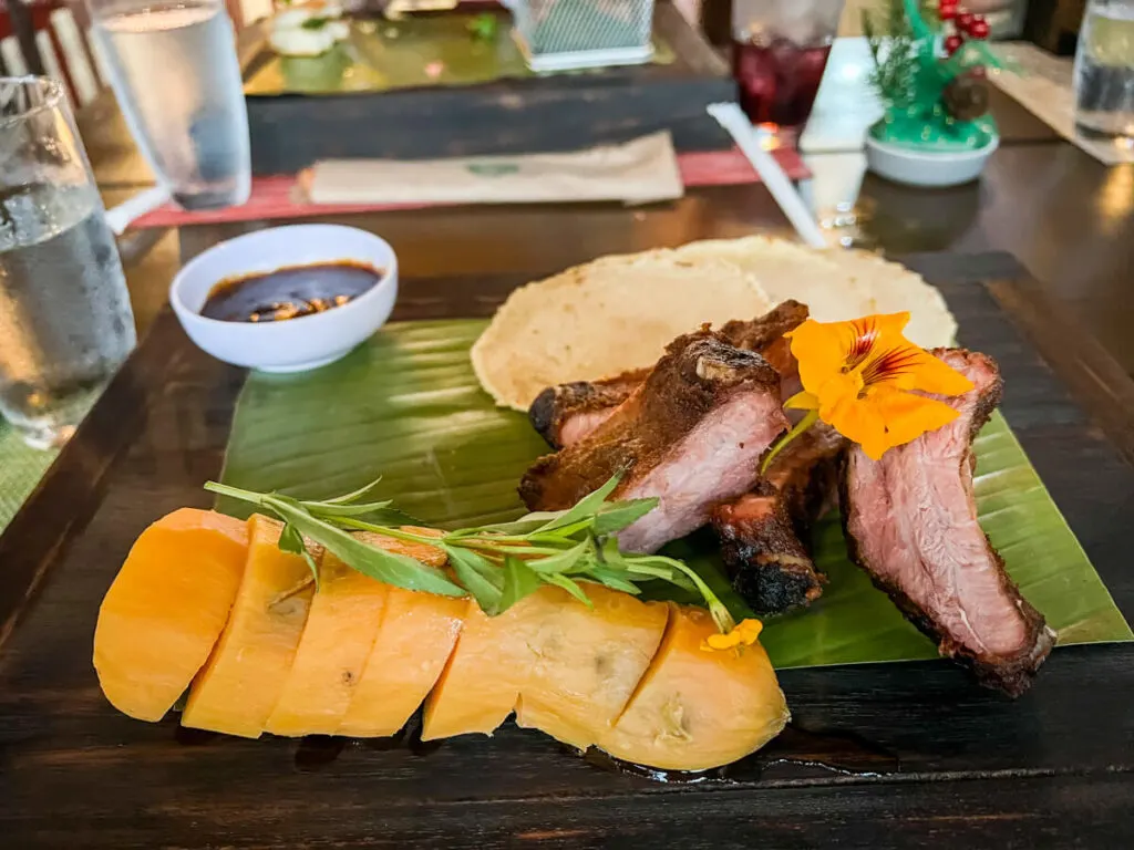 bbq pork ribs at the La Fortuna Lounge and Grill