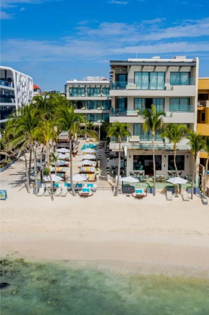 the Thompson Beach House has a beautiful beachfront setting for a family vacation to Mexico.
