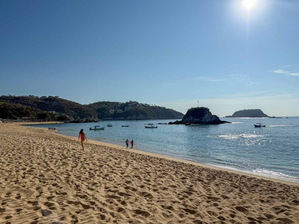 Long golden beach on Tangolunda Bay, Huatulco, Mexico.