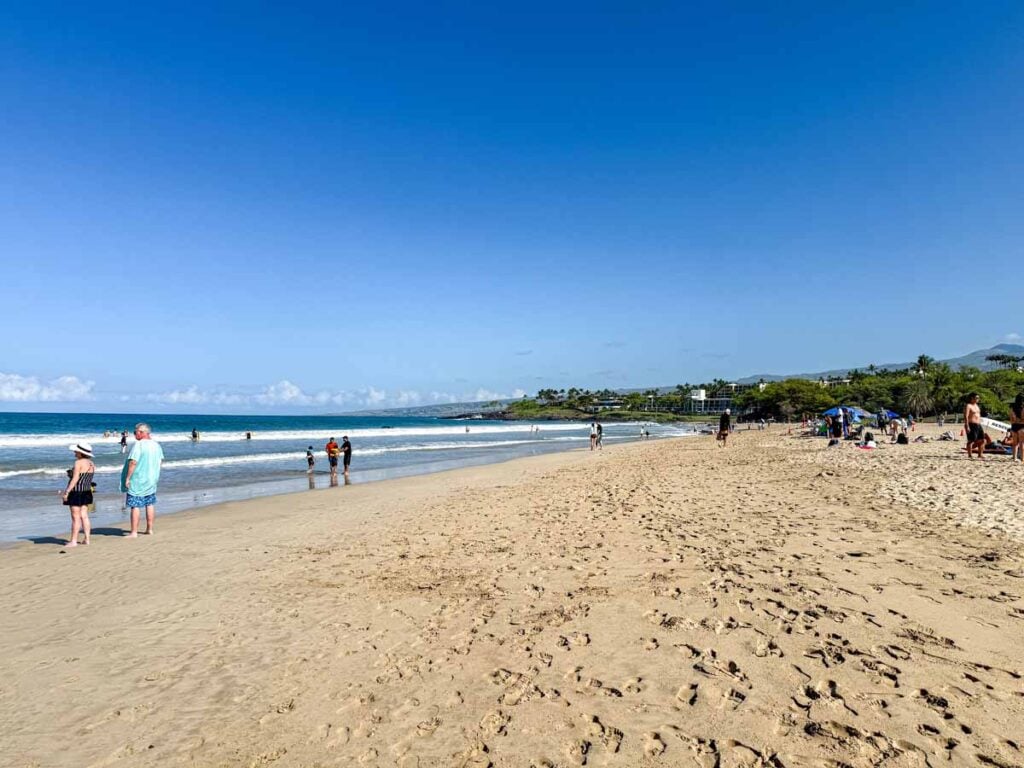 A long soft sand beach is one of the reasons Hāpuna Beach is the best family-friendly beach on the Big Island of Hawaii.
