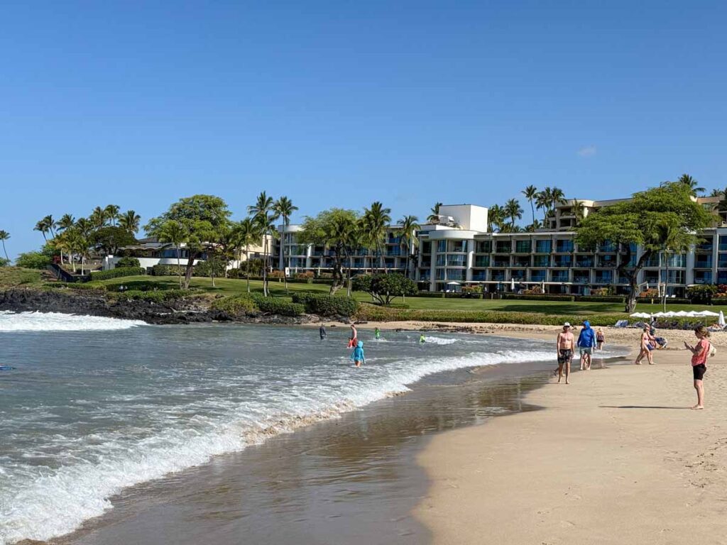 The beautiful tropical setting at Hāpuna Beach - the best beach for families on the Big Island.