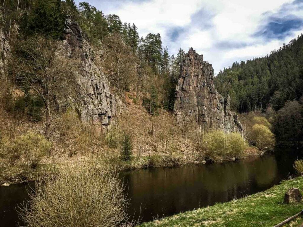 The river valley along the kid-friendly Karlovy Vary to Loket hike.
