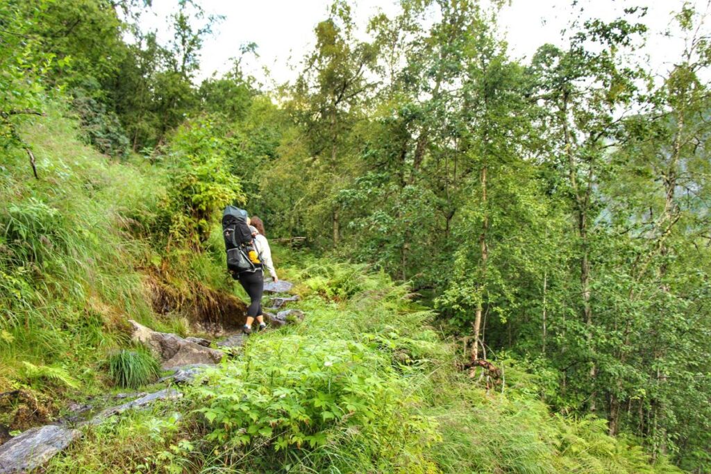 Celine Brewer hikes the Skageflå trail while visiting Geiranger with kids.