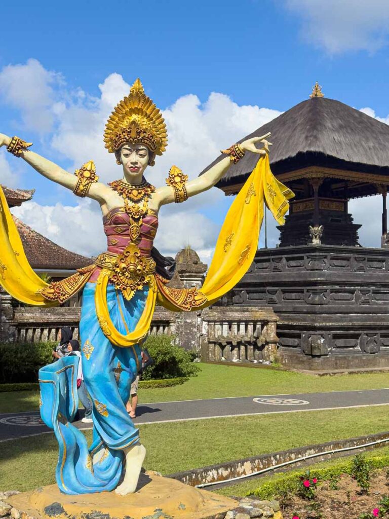 A colorful statue in front of a temple at Ulun Danu Beratan in Bali, Indonesia.